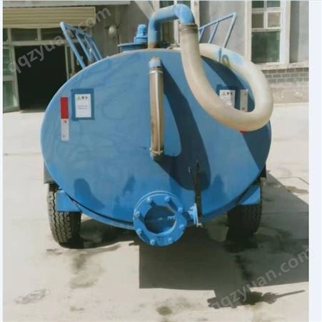 新疆琴岛大型牧场 养殖厂区使用吸污车撒肥车