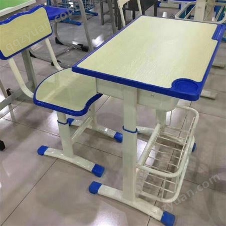 世腾学生课桌椅厂家可以定制