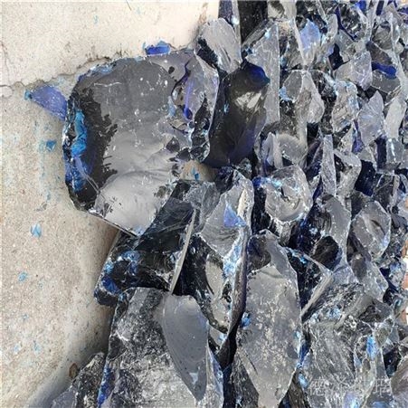 水晶玻璃砂厂家浅钴蓝玻璃块10-30cm水池喷泉造景彩色琉璃石 报价