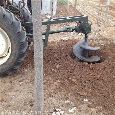 果树挖孔机 拖拉机树坑机钻孔机 定制种树机械